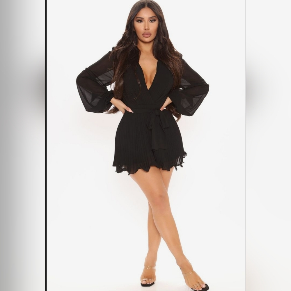 Fashion Nova Make You Mine Romper size S in black NWT